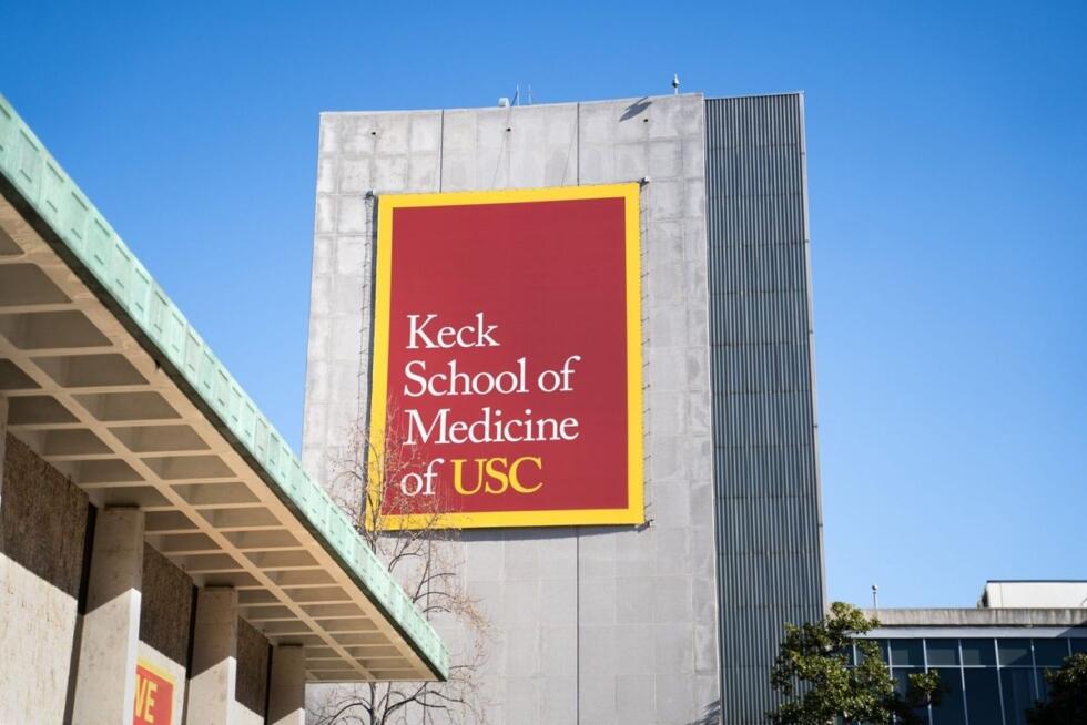 keck school of medicine of USC building sign